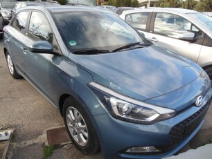 HYUNDAI i20 NAVI