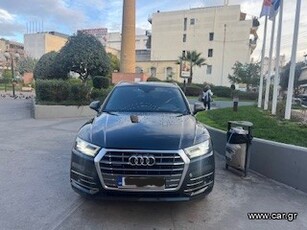 Audi Q5 '20 Audi Q5 TFSI e Sport 50 Quatro 220 KW Hybrid Benzin