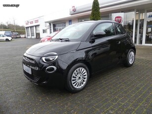 Fiat 500e '22 action