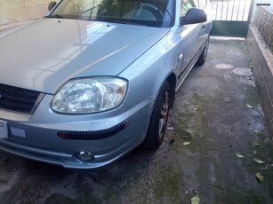 Hyundai Accent '04