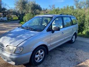 Hyundai Trajet '04