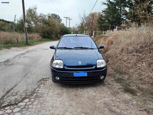 Renault Clio '00