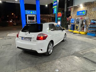 Toyota Auris '11