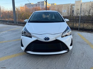 Toyota Yaris '17 1.5 HYBRID LIFE