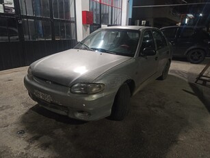 Hyundai Accent '97