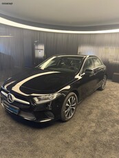 Mercedes-Benz A 250 '21 8G-DCT