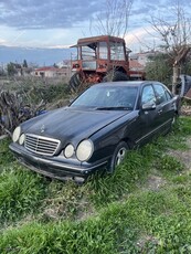 Mercedes-Benz E 200 '00 Avantgarde