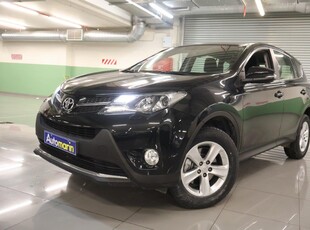 Toyota RAV4 2.0 (2013)