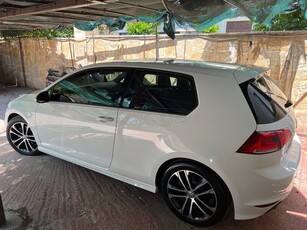 Volkswagen Golf '15 Edition 40