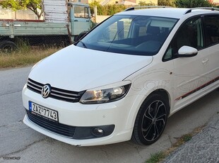 Volkswagen Touran '12 CROSS