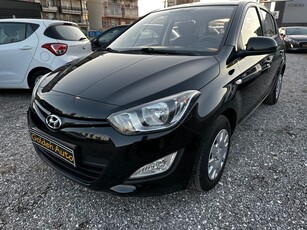 Hyundai i 20 '13 1200 86ps full bookservise!