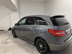 Mercedes-Benz B 200 '13 TURBO