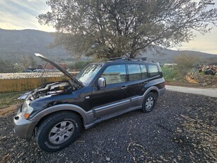 Mitsubishi Pajero '05