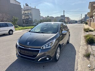 Peugeot 208 '18 VTi style