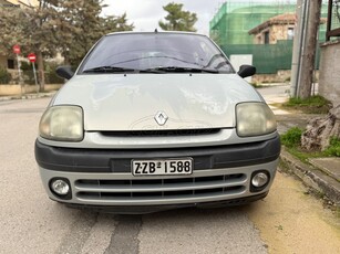 Renault Clio '01 Ευκαιρία πραγματικά χιλιόμετρα