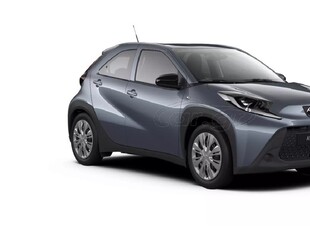 Toyota Aygo (X) '25 AYGO CROSS (X) PLAY CVT	ΕΤΟΙΜΟΠΑΡΑΔΟΤΟ