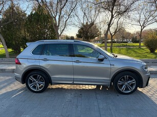 Volkswagen Tiguan '17 R LINE