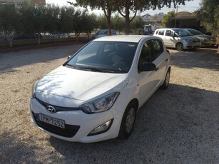 HYUNDAI i20 2015