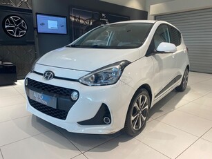 Hyundai i 10 '17 1.2 PREMIUM 87PS NAVI PARKTRONIC