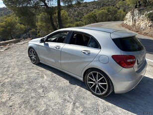 Mercedes-Benz A 180 '14 AMG LINE