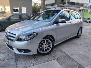 Mercedes-Benz B 180 '15