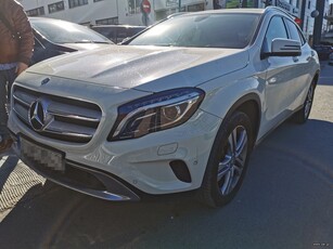 Mercedes-Benz GLA 180 '16 URBAN-DIESEL-AUTOMATIC