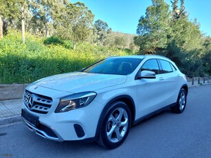 Mercedes-Benz GLA 180 '19 F1 URBAN 7G-DCT ΚΑΜΕΡΑ