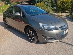 Opel Astra '17 Sedan camera navi