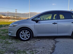 Toyota Auris '12 Dual VVT-i