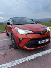 Toyota C-HR '21 CLUB BITONE