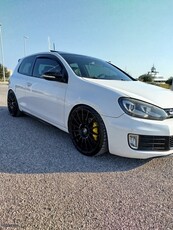 Volkswagen Golf '10 GTI DSG