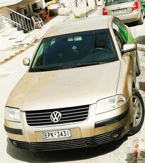 Volkswagen Passat '03