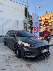 Ford Focus '19 ST LINE