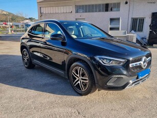 Mercedes-Benz GLA 200 '21