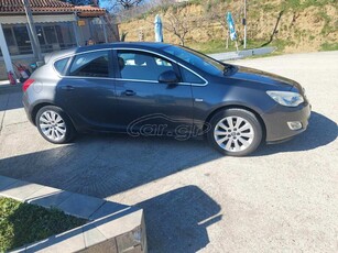 Opel Astra '11