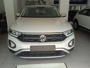 Volkswagen T-Roc 1.0 TSI 110PS LIFE '23