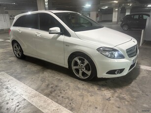 Mercedes-Benz B 180 '12 BLUEEFFICIENCY