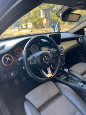 Mercedes-Benz GLA 180 '16