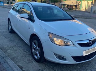 Opel Astra '12