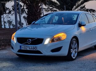 Volvo S60 '10 Summum