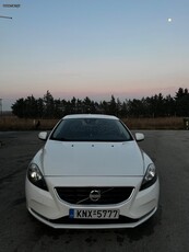 Volvo V40 '15