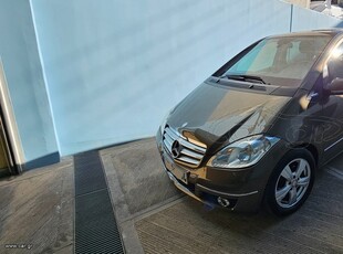 Mercedes-Benz A 180 '11