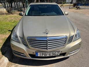 Mercedes-Benz E 200 '12 ELEGANCE