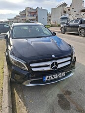 Mercedes-Benz GLA 200 '16