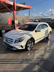 Mercedes-Benz 180 '15 GLA