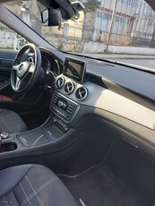 Mercedes-Benz CLA 180 '15