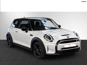 Mini Cooper SE '23 3-doorClassic Trim (184 hp).