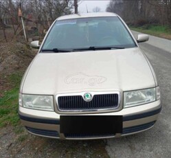 Skoda Octavia '06 TOUR