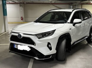 Toyota RAV 4 '21 STYLE PLUG IN