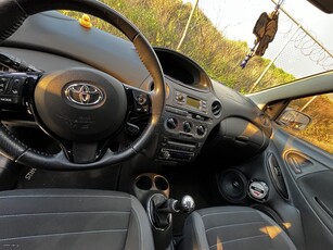 Toyota Yaris '04 vvti